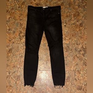 Free People High Rise Skinny Ankle Black Distressed Raw Hem Jeans 61855 Size 29